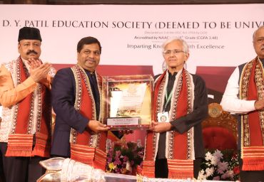 dy-patil-awarded-dsc-honoris-causa-founder-tsf