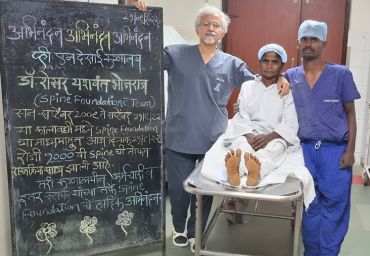 celebrating-1000th-surgery-vn-desai-hospital